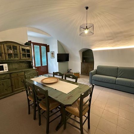 Historic B&B Apartments Home Кьярамонте-Гульфи Экстерьер фото